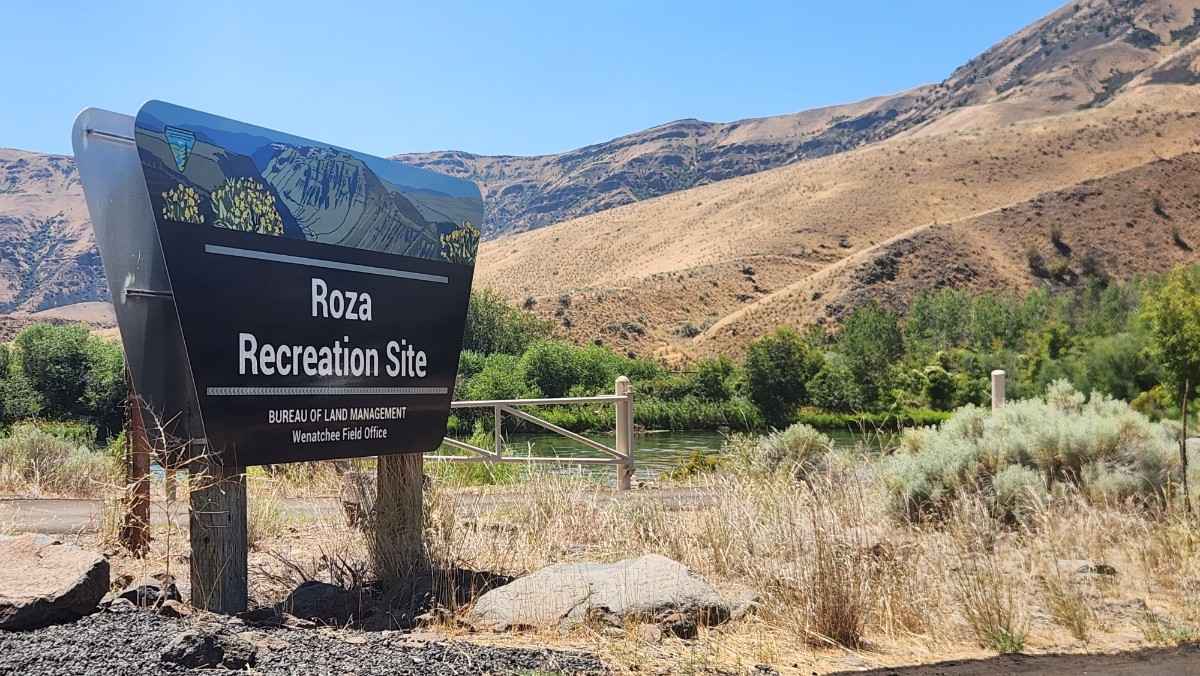 Roza Recreation Entrance